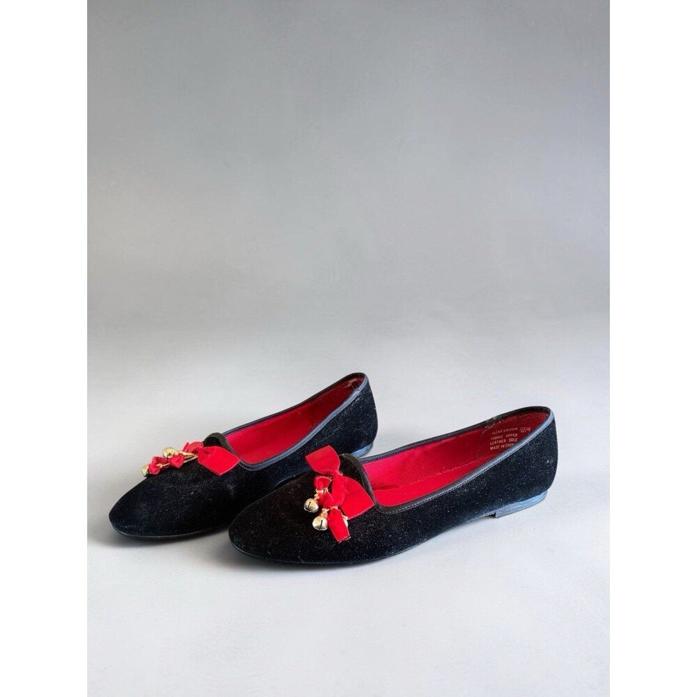 VTG Carriage Court Shoes "Dancer" Black Velvet w/ Red Bows Gold Bells sz 8.5